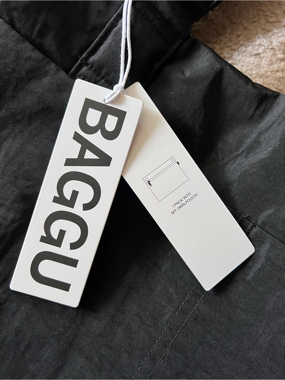 NWT BAGGU Black Small Cloud Carry-On with Detachable Interior Zip Pouch - Picture 8 of 15
